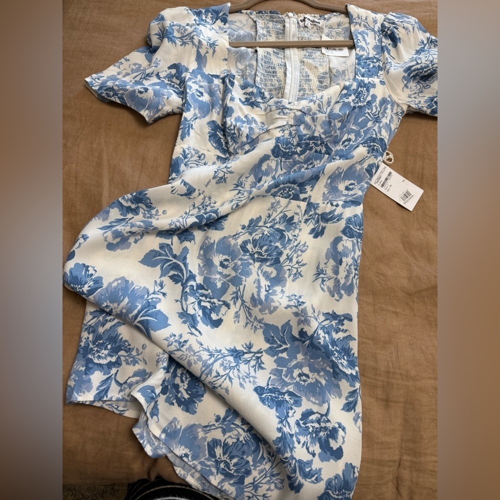 NEW Reformation Floral Blue and White mini Dress sweetheart neckline - Picture 4 of 13